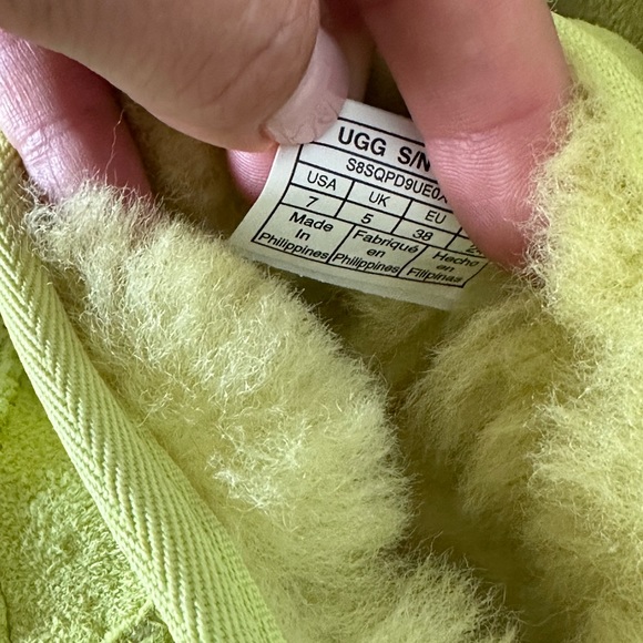 UGG Classic Ultra Mini in Yellow. New, with tags and box. - Picture 4 of 7